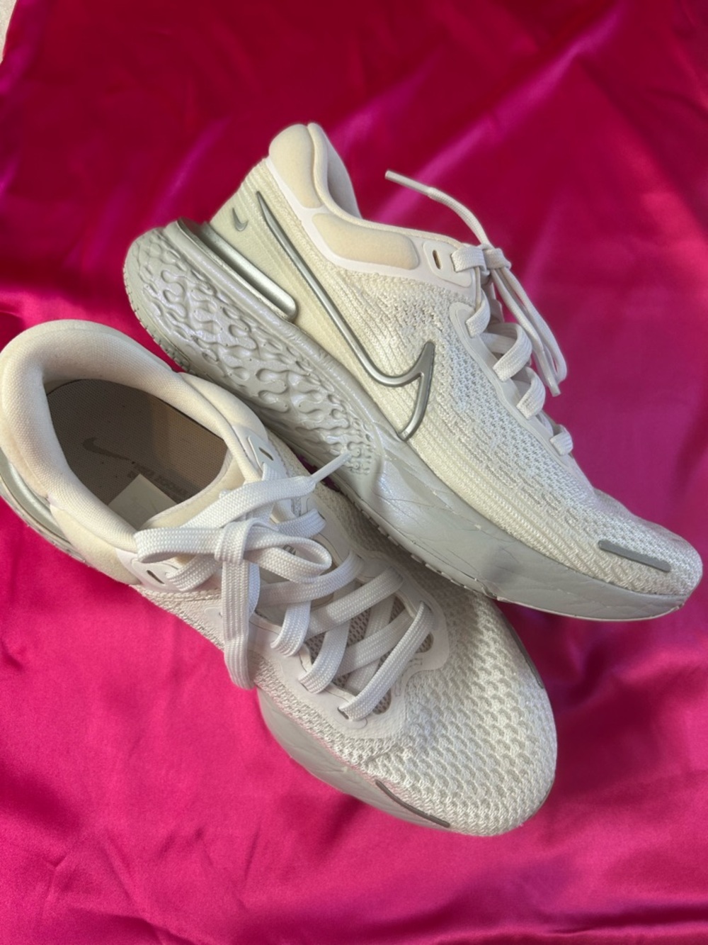 Nike Women's White & Silver Knit Running Shoes. Wore once in the house.
